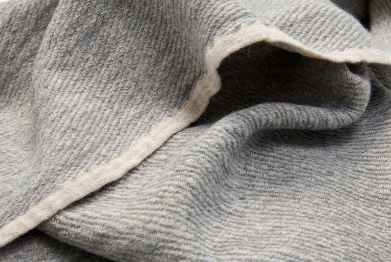Batanije e bute/ Wiegdeken Toronto soft grey/ Koeka