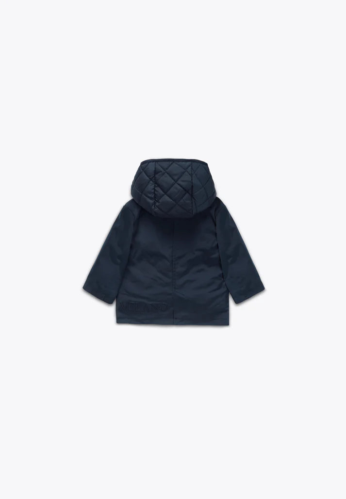 Xhup me kapuç dhe jelek të shkëputshëm/ Trench con Cappuccio e Gilet Staccabile/ Brums