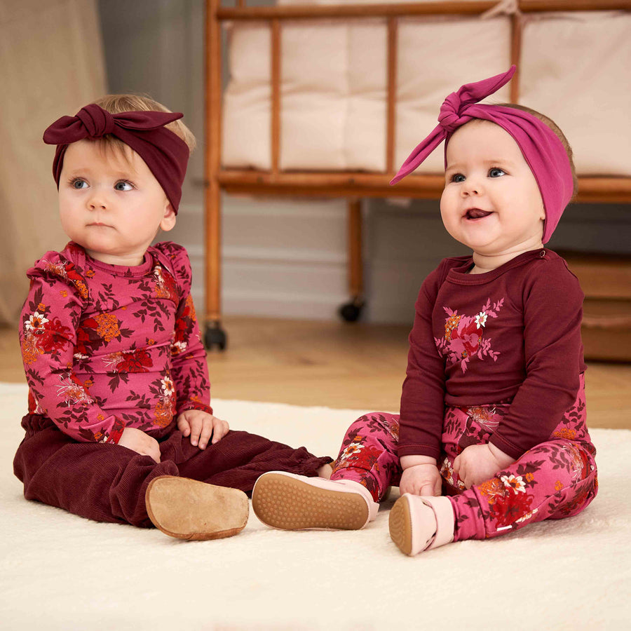 Badi ngjyrë vjollce me lule perpara\bloomy print body -Müsli