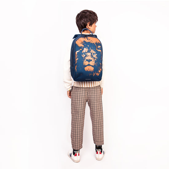 Cante shpine me luan/Backpack James -The King -Jeune Premier