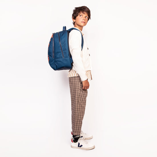 Cante shpine me luan/Backpack James -The King -Jeune Premier