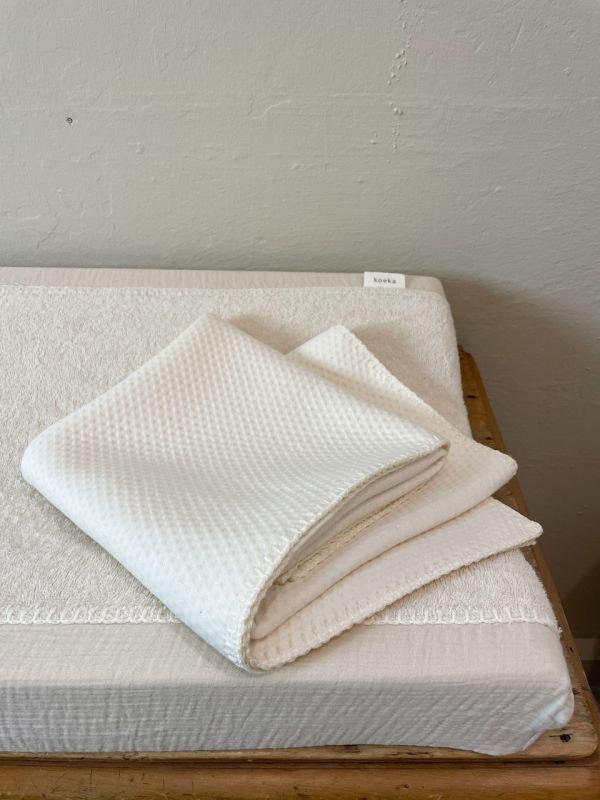 Batanije e ngrohtë/Wiegdeken Elim warm white/Koeka