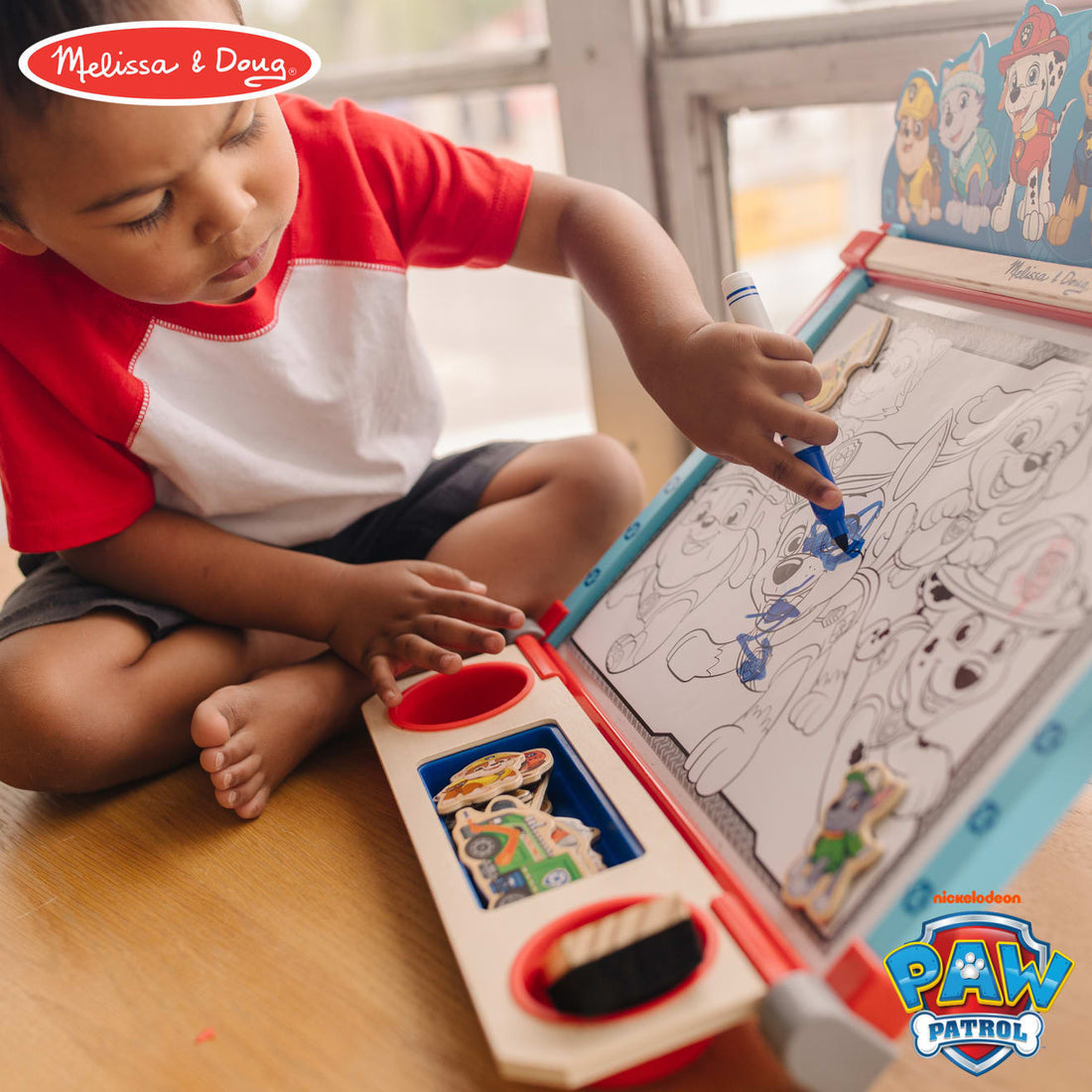 Tabletop art center 33pc/Tabelë shkrimi magnetike 'Paw Patrol'- Melissa&Doug