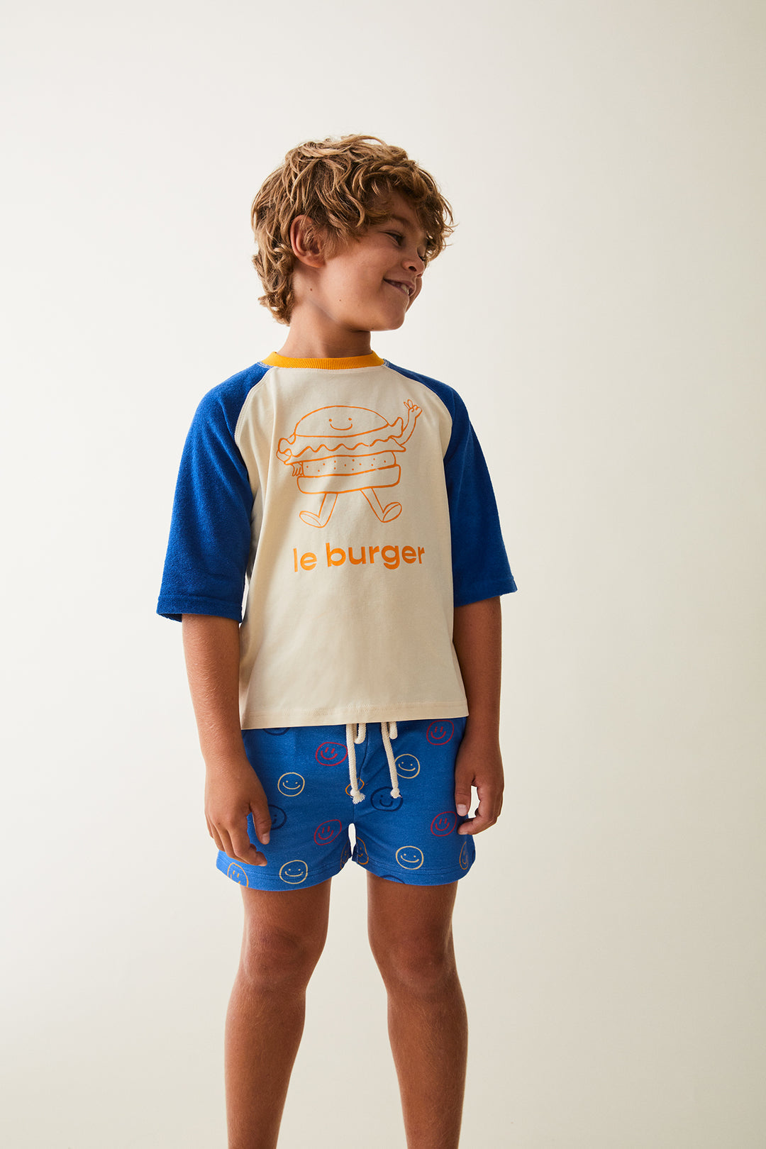 Bluze me menge te shkurtra krem me blu me burger/Cinta-Top -Maison Tadaboum