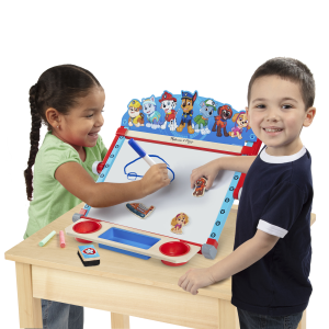 Tabletop art center 33pc/Tabelë shkrimi magnetike 'Paw Patrol'- Melissa&Doug