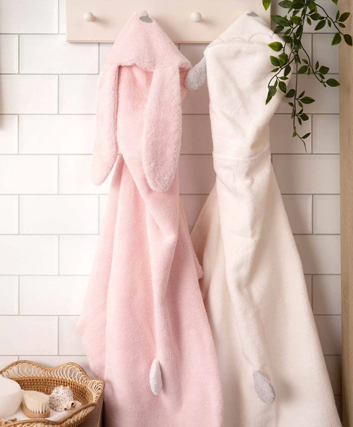 Peshqir me veshe lepurushi roz\Hooded Baby Towel - Pink Bunny - Mamas&Papas