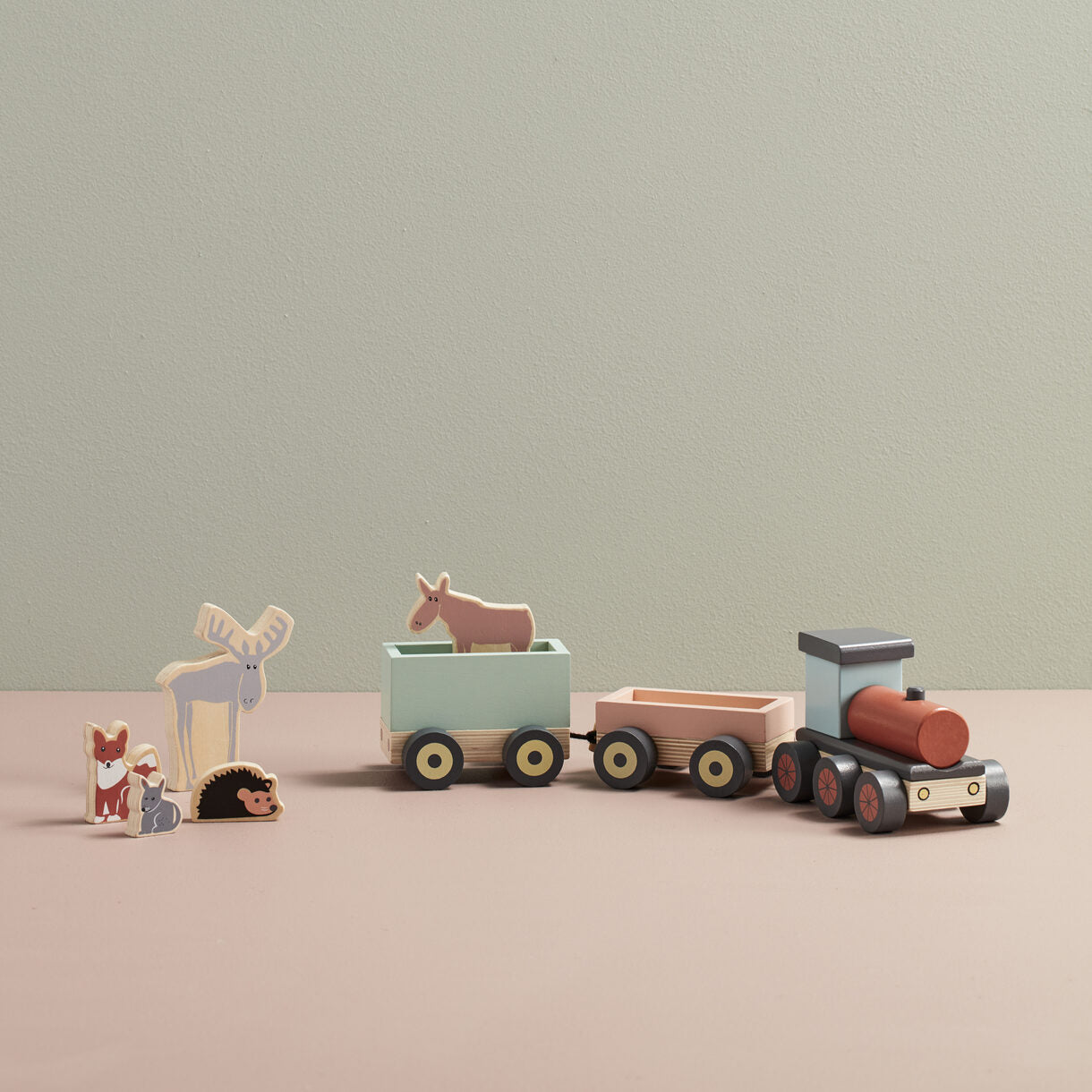 Wooden train with animals/Treni me kafshe -Kid's Concept